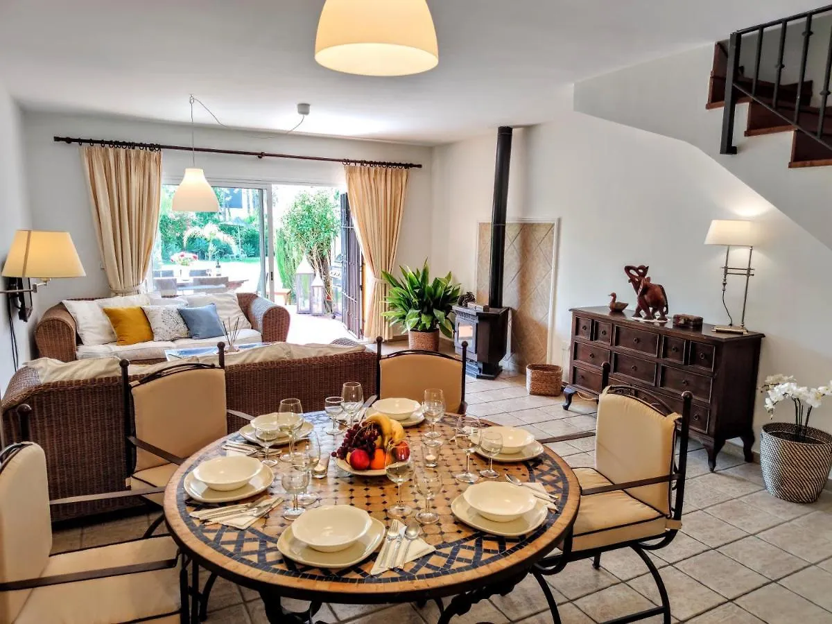 Holiday home Spacious Beachfront Town House In Estepona With Fully Equipped Kitchen, Pools, Garden, Sea View